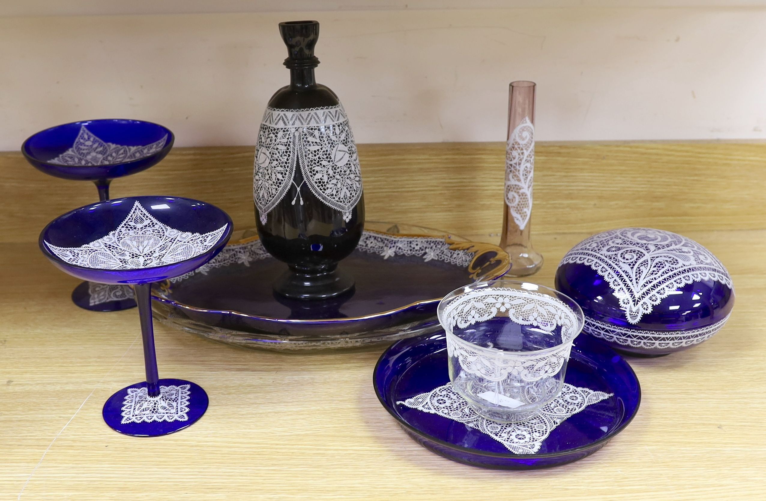 A quantity of Venetian lace pattern enamelled glass tableware (9)